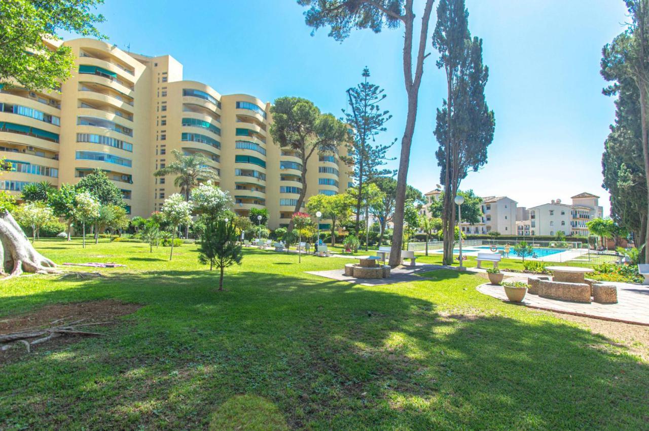El Rocío en la playa de Cariluela Apartamento Torremolinos Exterior foto